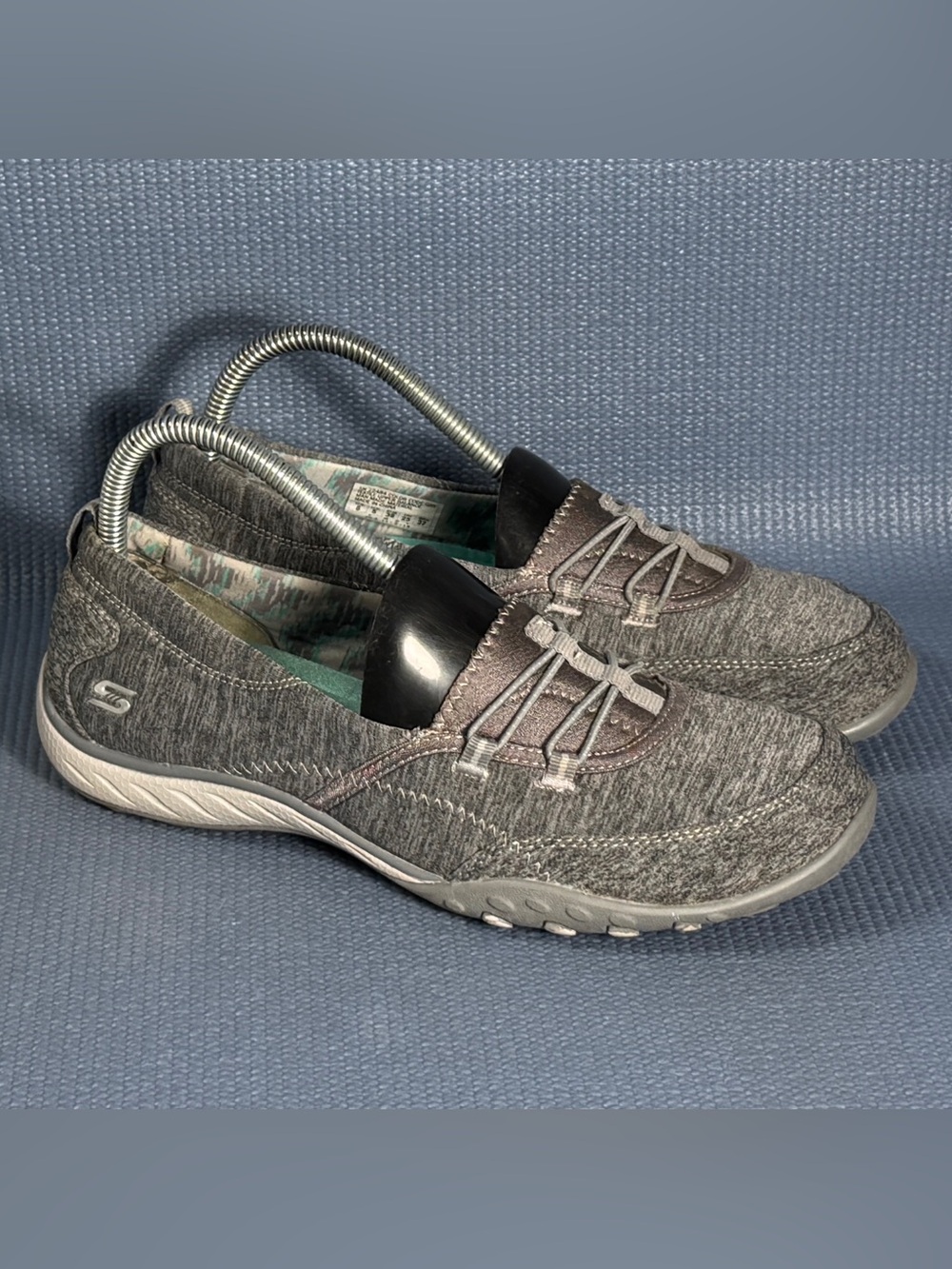 Skechers Relaxed Fit Breathe Easy Five Star Slip On Shoes 22484 Women’s Size 8